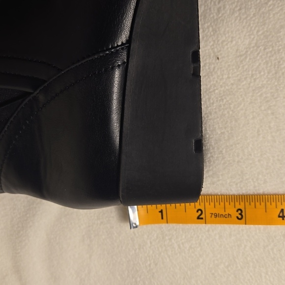 Taryn Rose Ladies Black Wedge Heel Bootie Size 8.5 - Picture 9 of 10